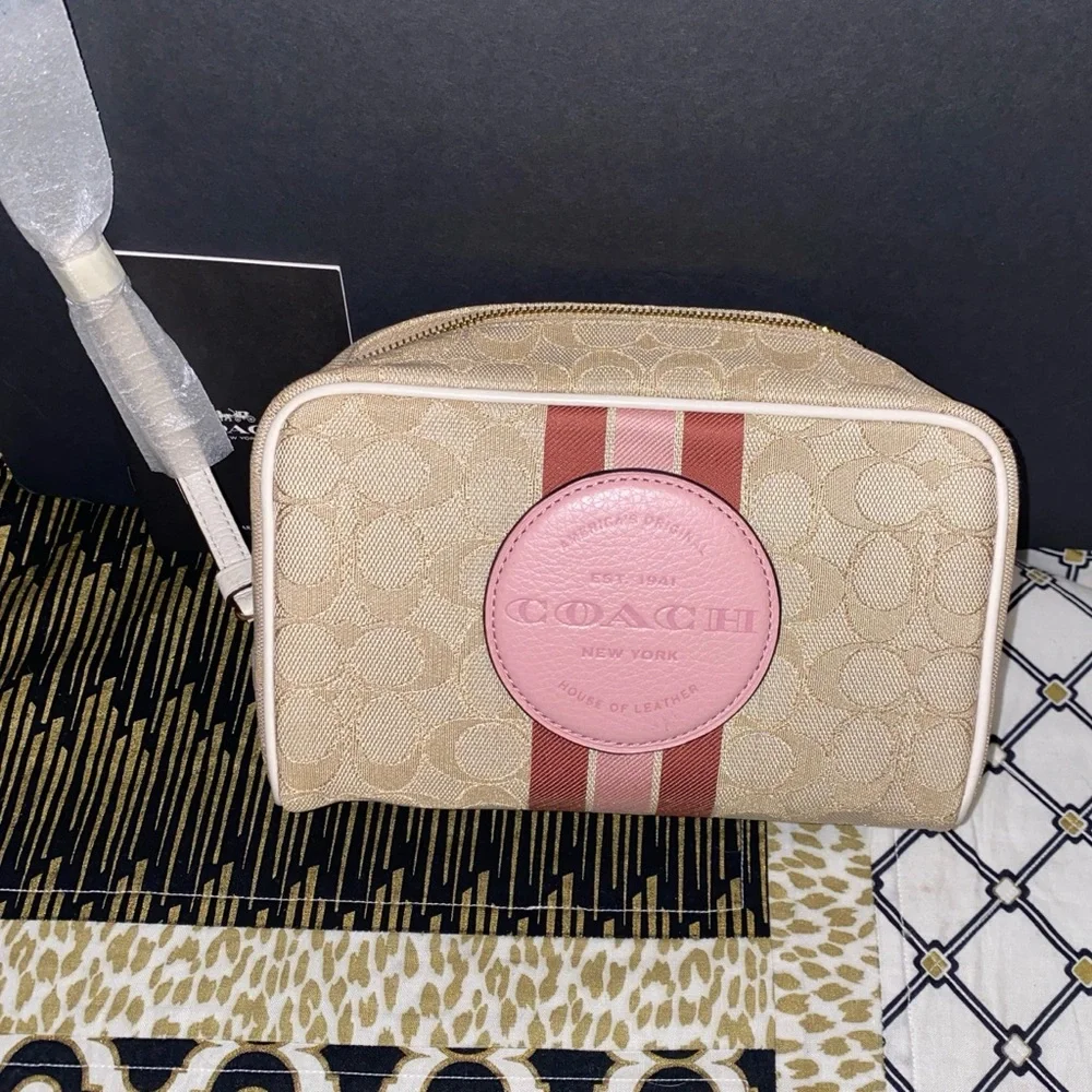 COACH DEMPSEY LARGE BOXY COSMETIC CASE N SIGNATURE JACQUARD WITH COACH PATCH